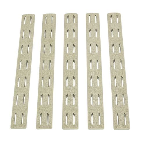 Bravo KMRRPFDE5 BCM AR-15 Polymer Flat Dark Earth Bravo KMRRPFDE5 BCM AR-15 Polymer Flat Dark Earth