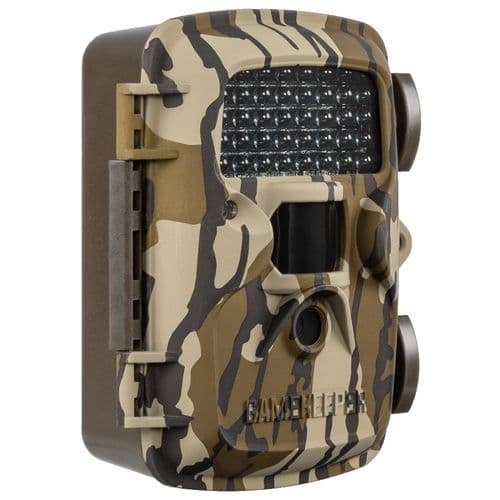 Covert Scouting Cameras Shadow 16 MP No Glow 100 ft Mossy Oak BottomLand Covert Scouting Cameras Shadow 16 MP No Glow 100 ft Mossy Oak BottomLand