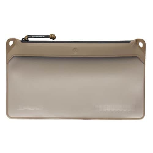 Magpul MAG995-245 DAKA Pouch Window Flat Dark Earth Polymer Medium Magpul MAG995-245 DAKA Pouch Window Flat Dark Earth Polymer Medium