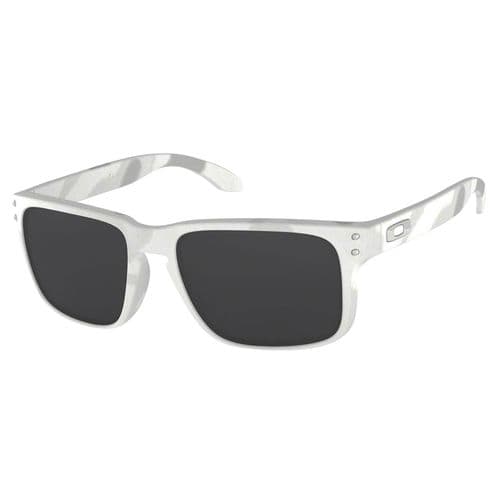 Oakley HOLBROOK Holbrook High Definition Iridium Black Lens with Multi-Cam Alpine Frame for Adults Oakley HOLBROOK Holbrook High Definition Iridium Black Lens with Multi-Cam Alpine Frame for Adults