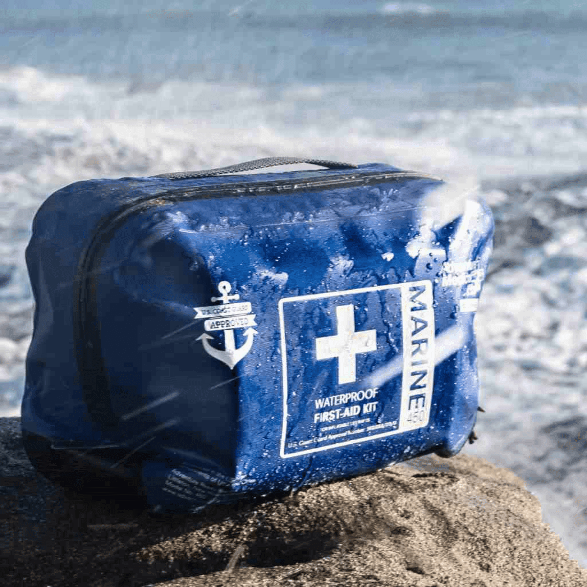 Adventure Medical Kits 01150450 Marine 450 Treats Injuries/Illnesses Dust Proof Waterproof Blue Adventure Medical Kits 01150450 Marine 450 Treats Injuries/Illnesses Dust Proof Waterproof Blue