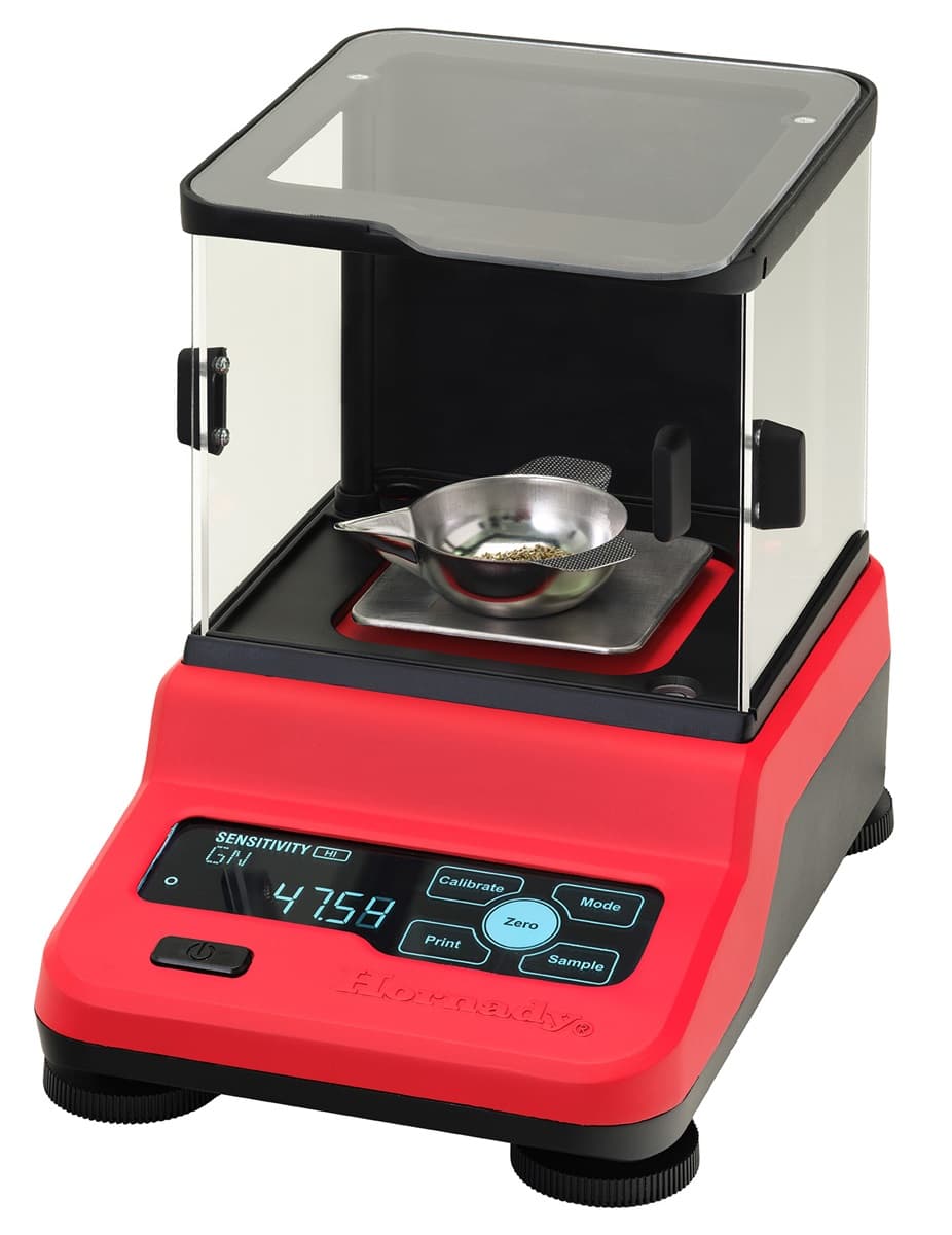 Hornady Precision Lab Scale Capacity 3000 gr Includes Cable - 050118 Hornady Precision Lab Scale Capacity 3000 gr Includes Cable - 050118