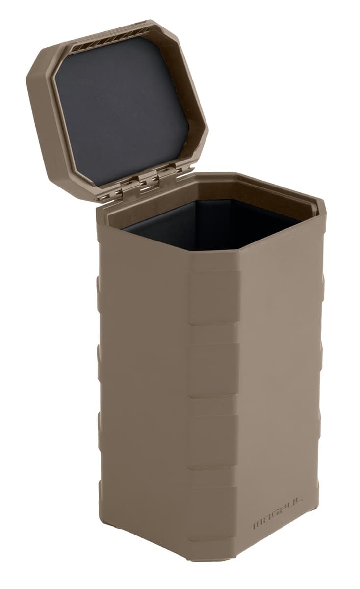 Magpul DAKA Can Flat Dark Earth Polymer Large - MAG1155FDE Magpul DAKA Can Flat Dark Earth Polymer Large - MAG1155FDE