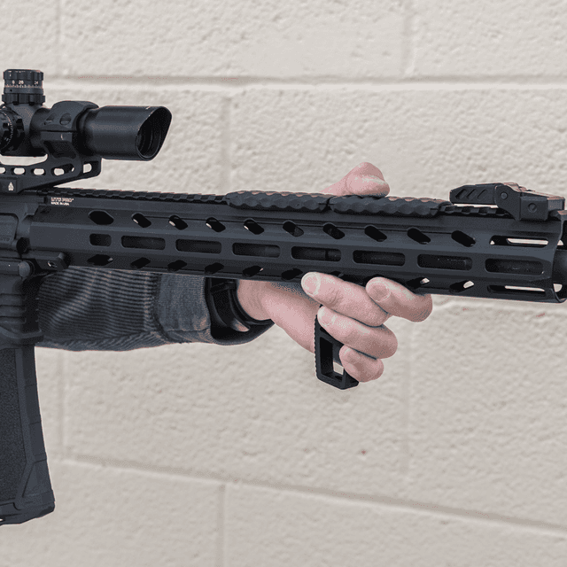 Leapers Ultra Slim Foregrip, 1.60" L Matte Black Anodized Aluminum Vertical - MTFGP01X Leapers Ultra Slim Foregrip, 1.60" L Matte Black Anodized Aluminum Vertical - MTFGP01X