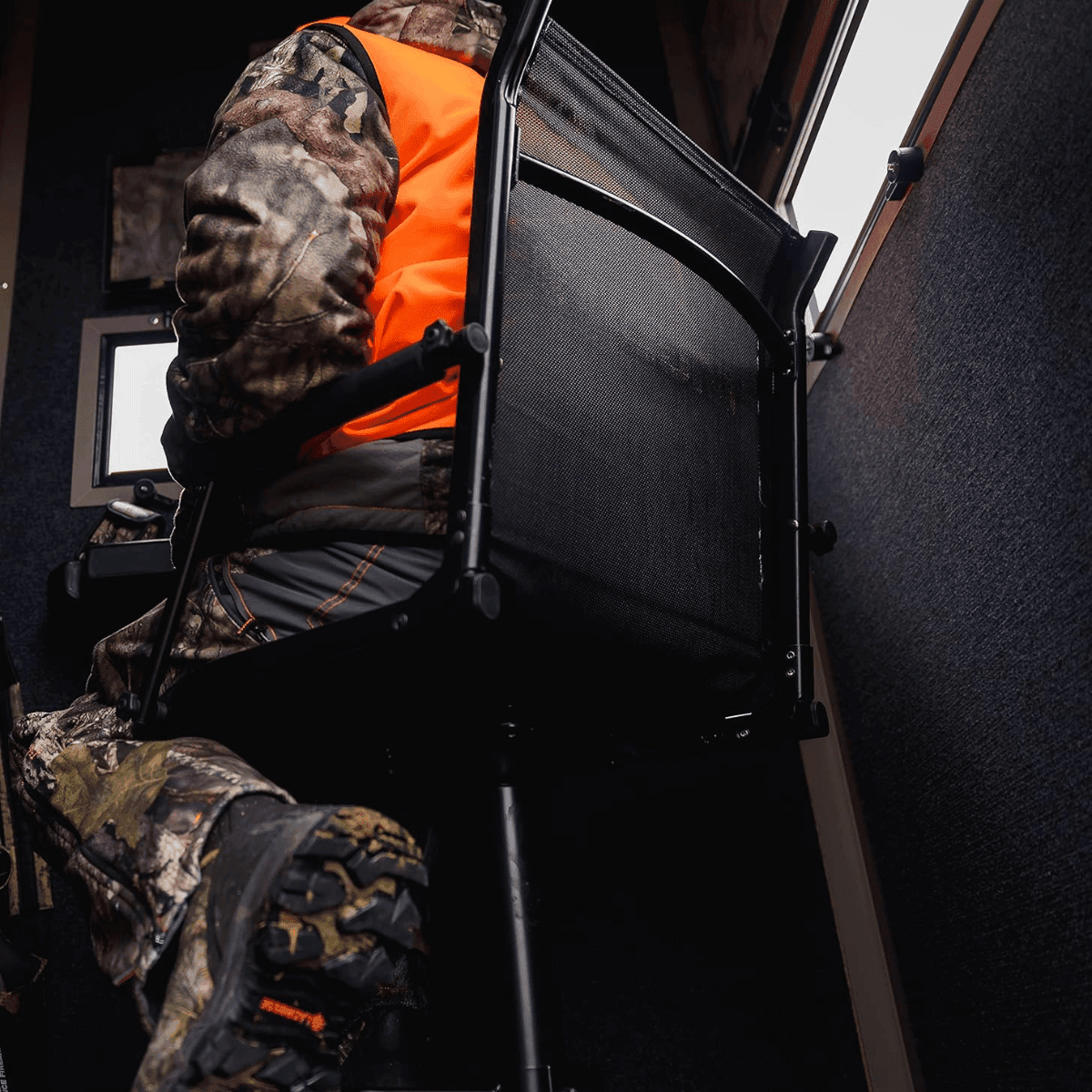 Muddy Swivel Extreme Ground Seat, Black Flex-Tek/Steel 300 lbs Capacity - MUDMGS600 Muddy Swivel Extreme Ground Seat, Black Flex-Tek/Steel 300 lbs Capacity - MUDMGS600