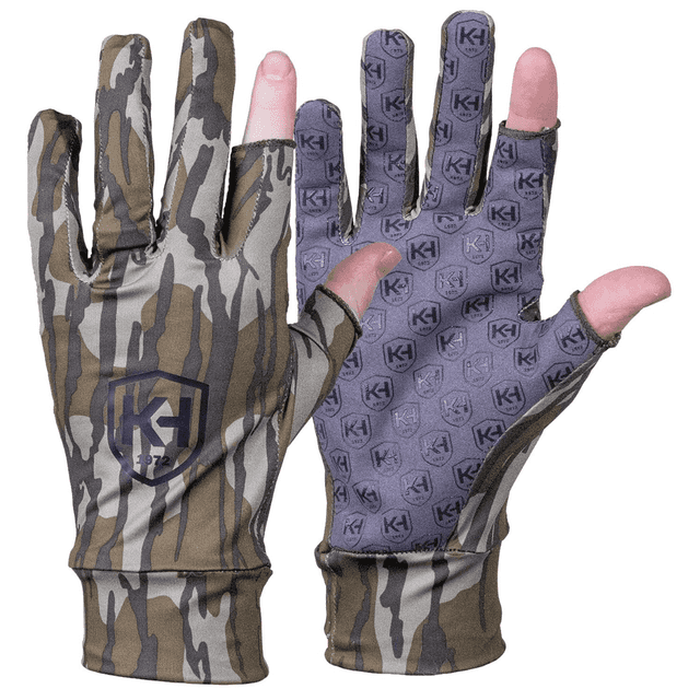 Moultrie Run N Gun Gloves, Mossy Oak Bottomland Fingertipless OSFM 92% Polyester / 8% Spandex - KHT0211 Moultrie Run N Gun Gloves, Mossy Oak Bottomland Fingertipless OSFM 92% Polyester / 8% Spandex - KHT0211
