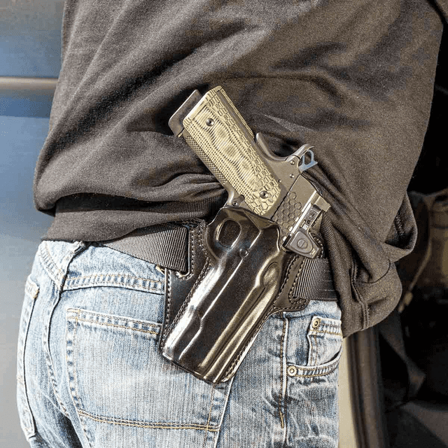 Galco Concealable 2.0 Holster, Black High-Quality Steerhide Belt Slide Mount 1.50" Belt Size Right Hand Fits Sig P365 - CO22020RB Galco Concealable 2.0 Holster, Black High-Quality Steerhide Belt Slide Mount 1.50" Belt Size Right Hand Fits Sig P365 - CO22020RB