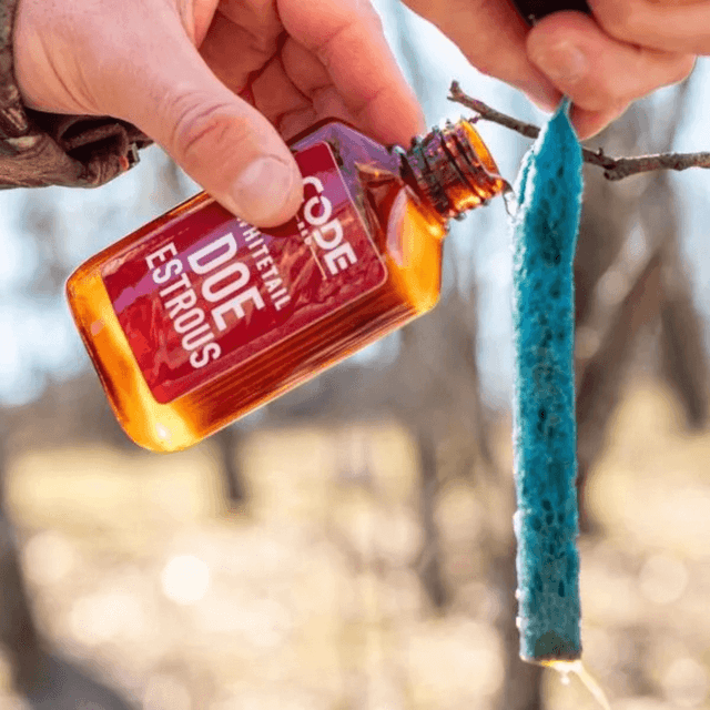 Code Blue Code Red Doe Estrous, Doe Urine 4 fl oz Liquid Includes Expandable Wicks - OA1344 Code Blue Code Red Doe Estrous, Doe Urine 4 fl oz Liquid Includes Expandable Wicks - OA1344